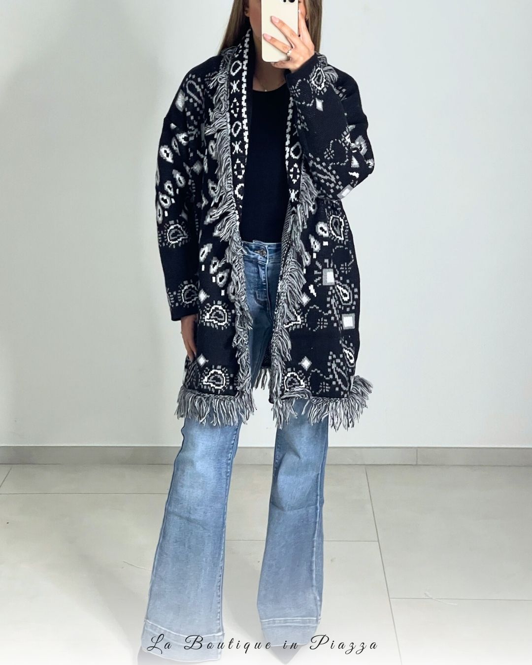 Cardigan jacquard con frange