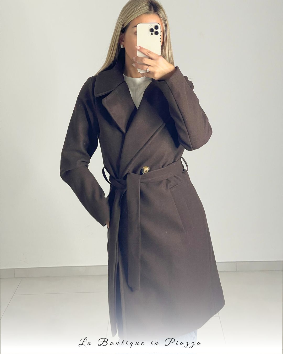 Cappotto corto con cintura