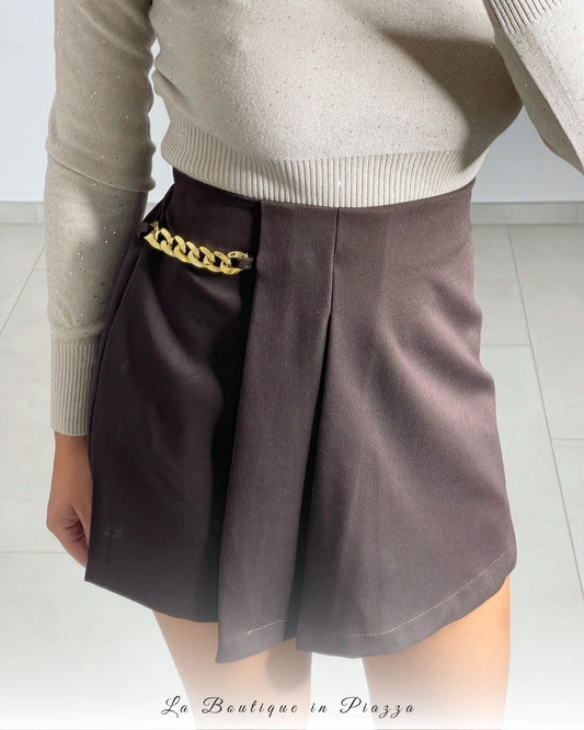 Gonna pantaloncino con catena