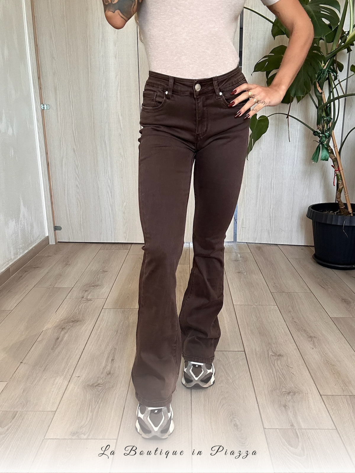 Jeans zampetta marrone